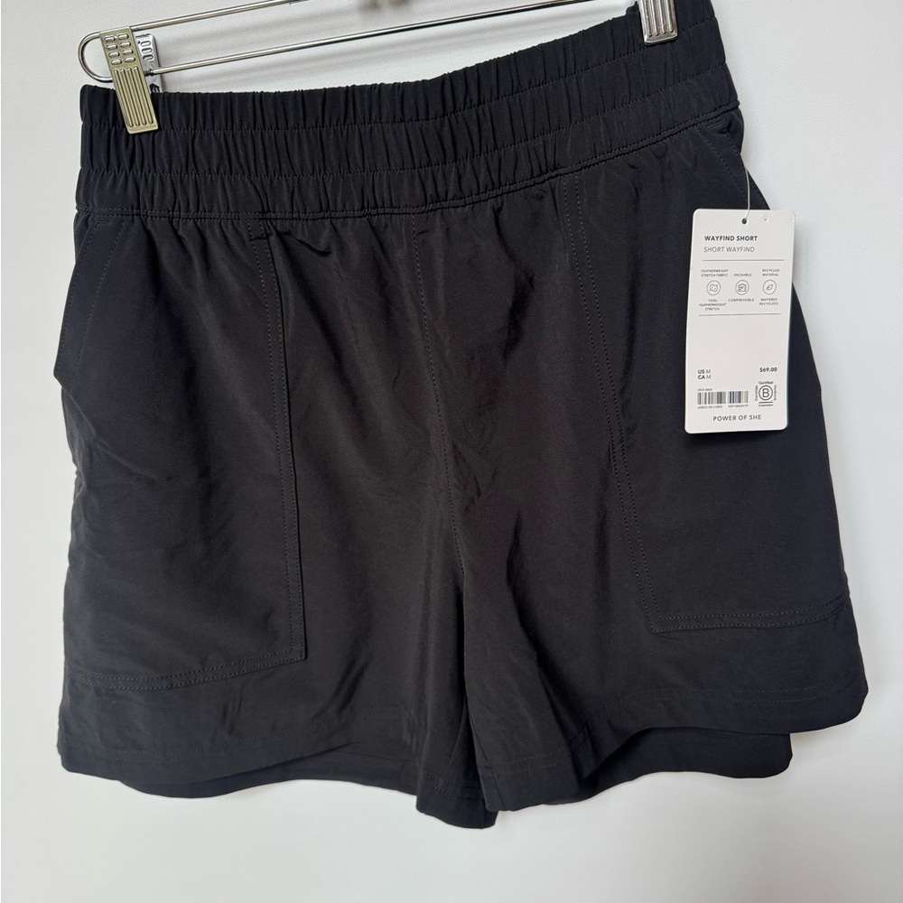 Athleta Wayfind Black Short